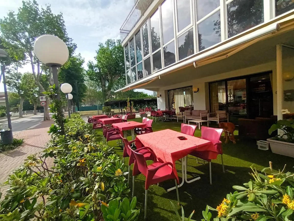 Hotel Bologna ミザーノ・アドリアーティコ イタリア